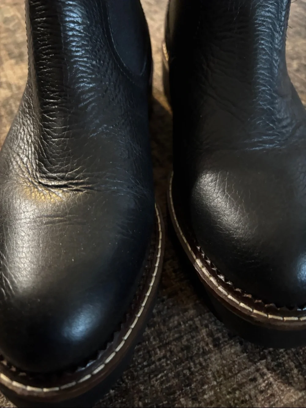 Women’s Caslon MillerChelsea Boots - Sleek Slip-On Leather - Picture 3 of 7